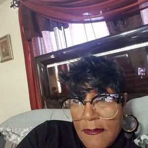 Meet your Posher, Diane